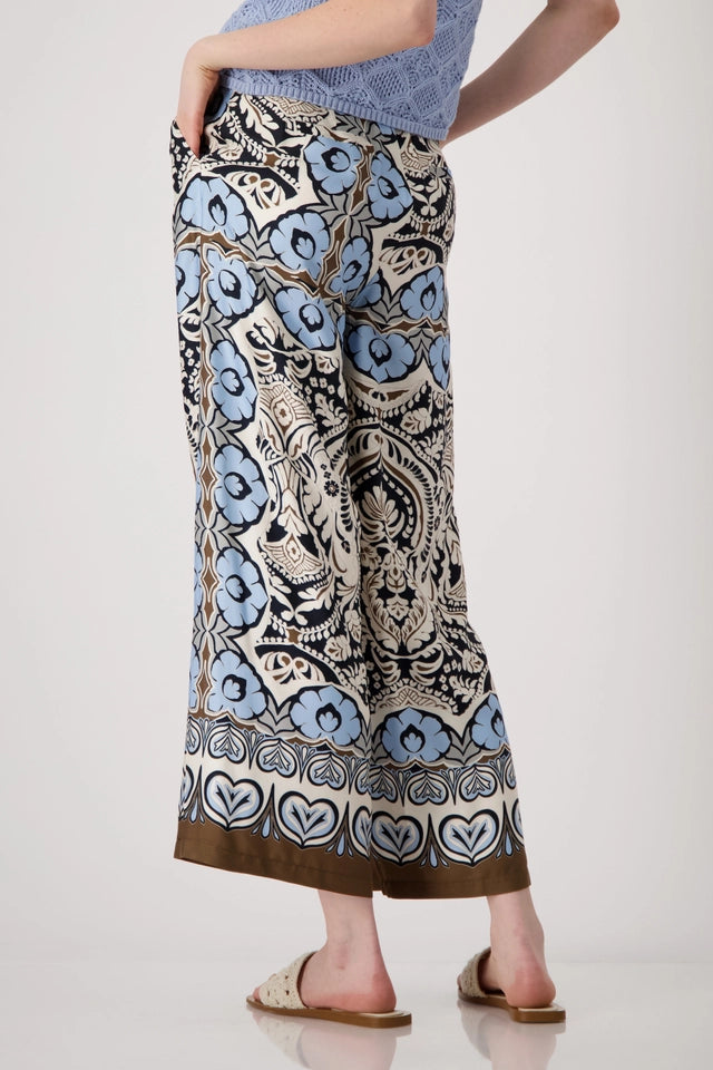 Cream And Blue Printed Trouser
