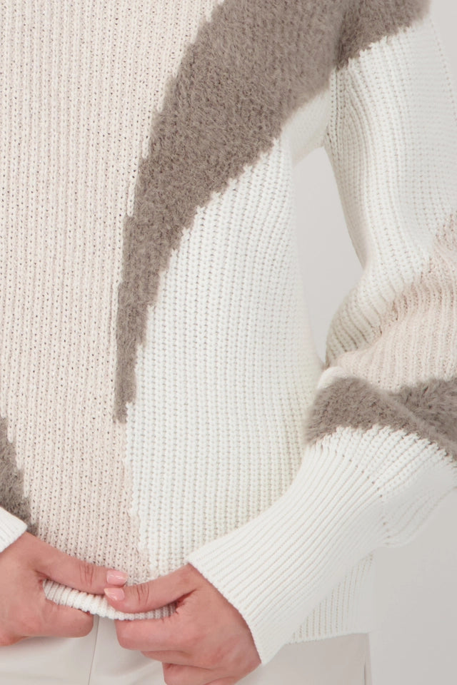 Jumper Off- White With Inlay Pattern