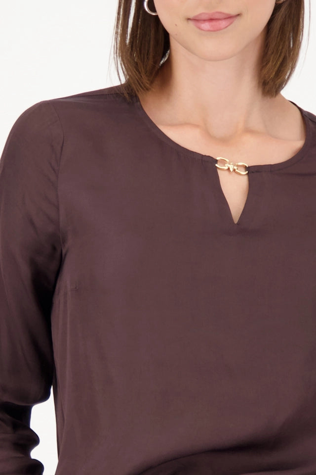 Brownie Blouse with jewelry detail