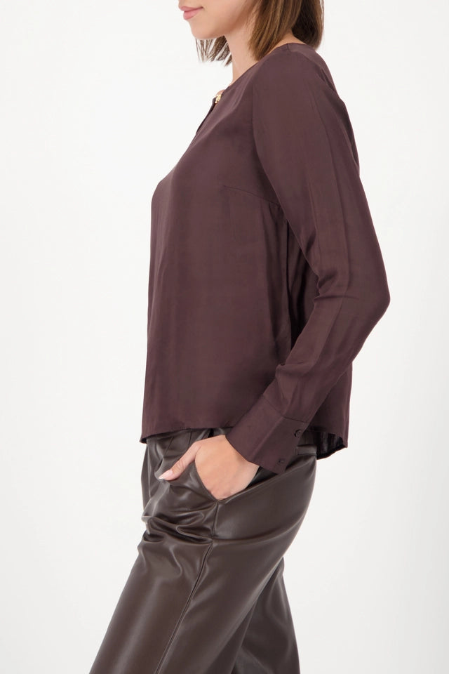 Brownie Blouse with jewelry detail
