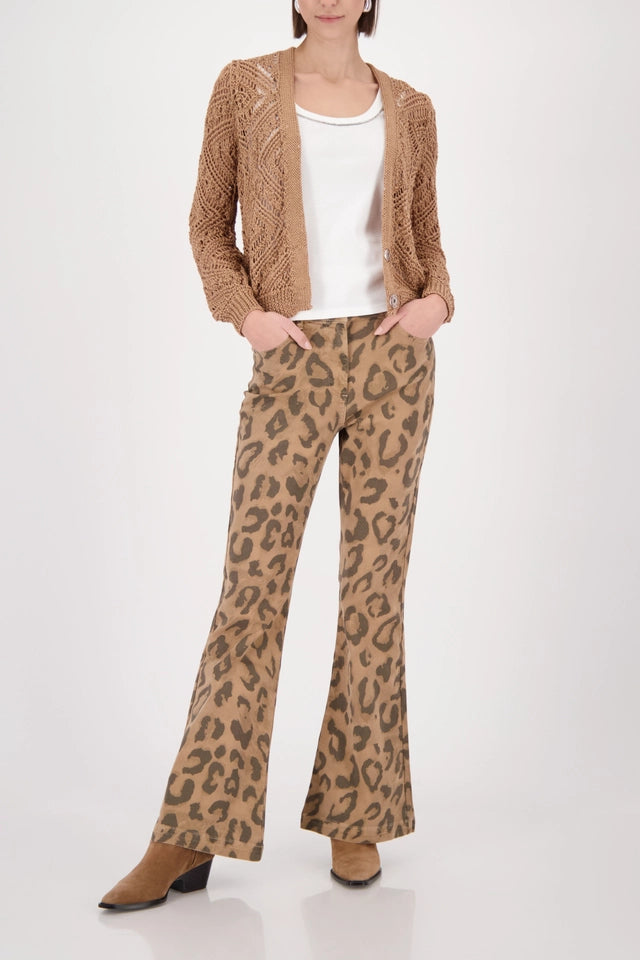 White Top With Embellished Collar