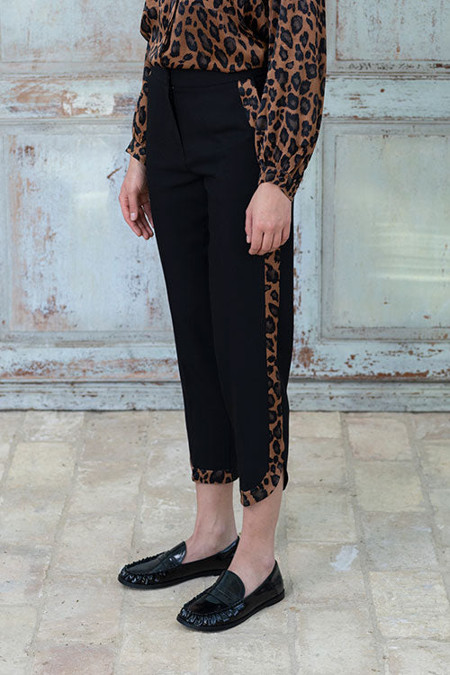 Black Leopard Seam Trs