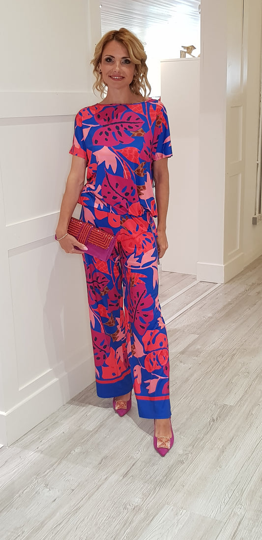 Coral & Blue Graphic Top