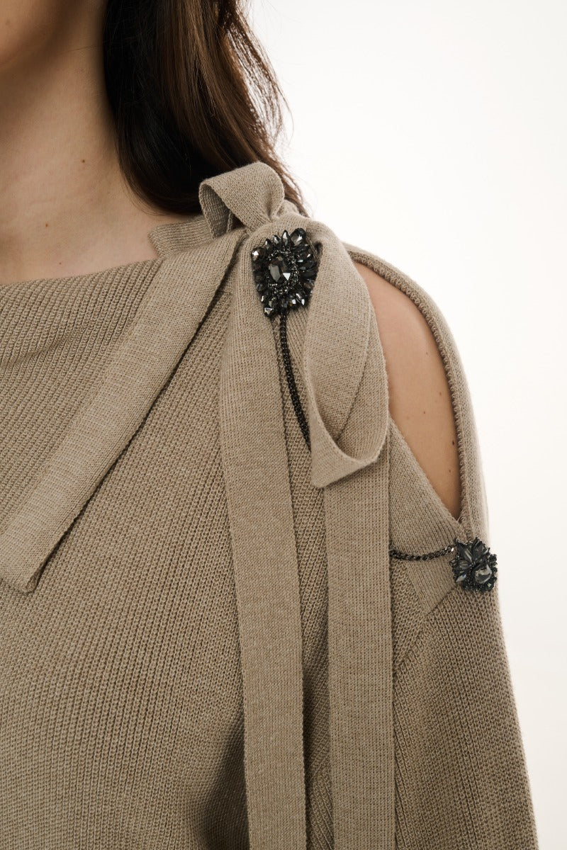 Beige Knitted Blouse With A Bow