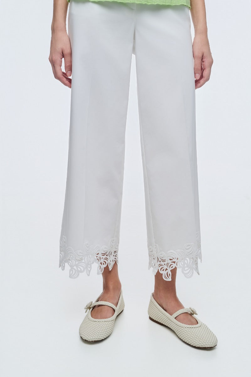 White Cropped Pants With Lace