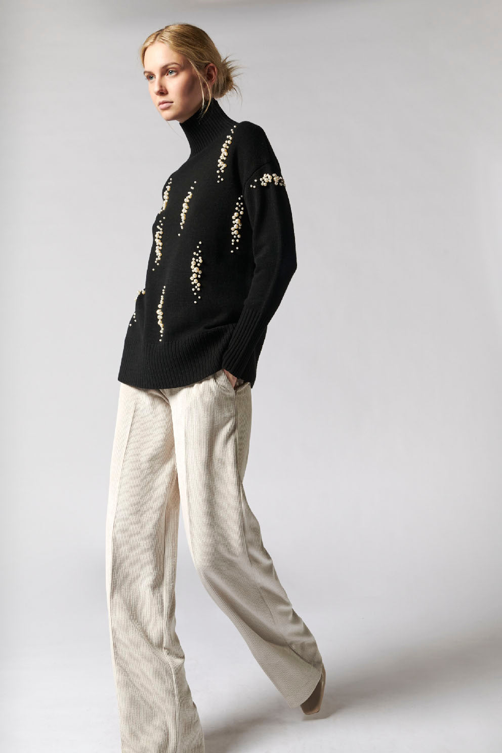 Black Knit Top With Pearls