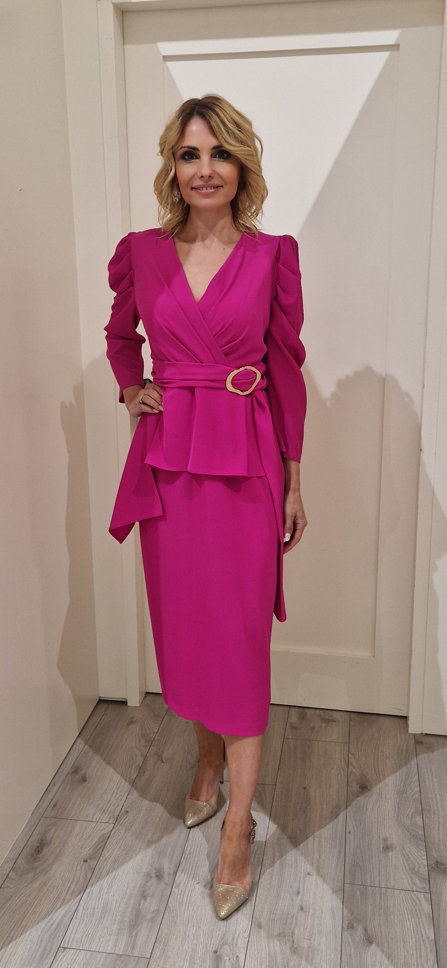 Suti Fuchsia Midi Dress