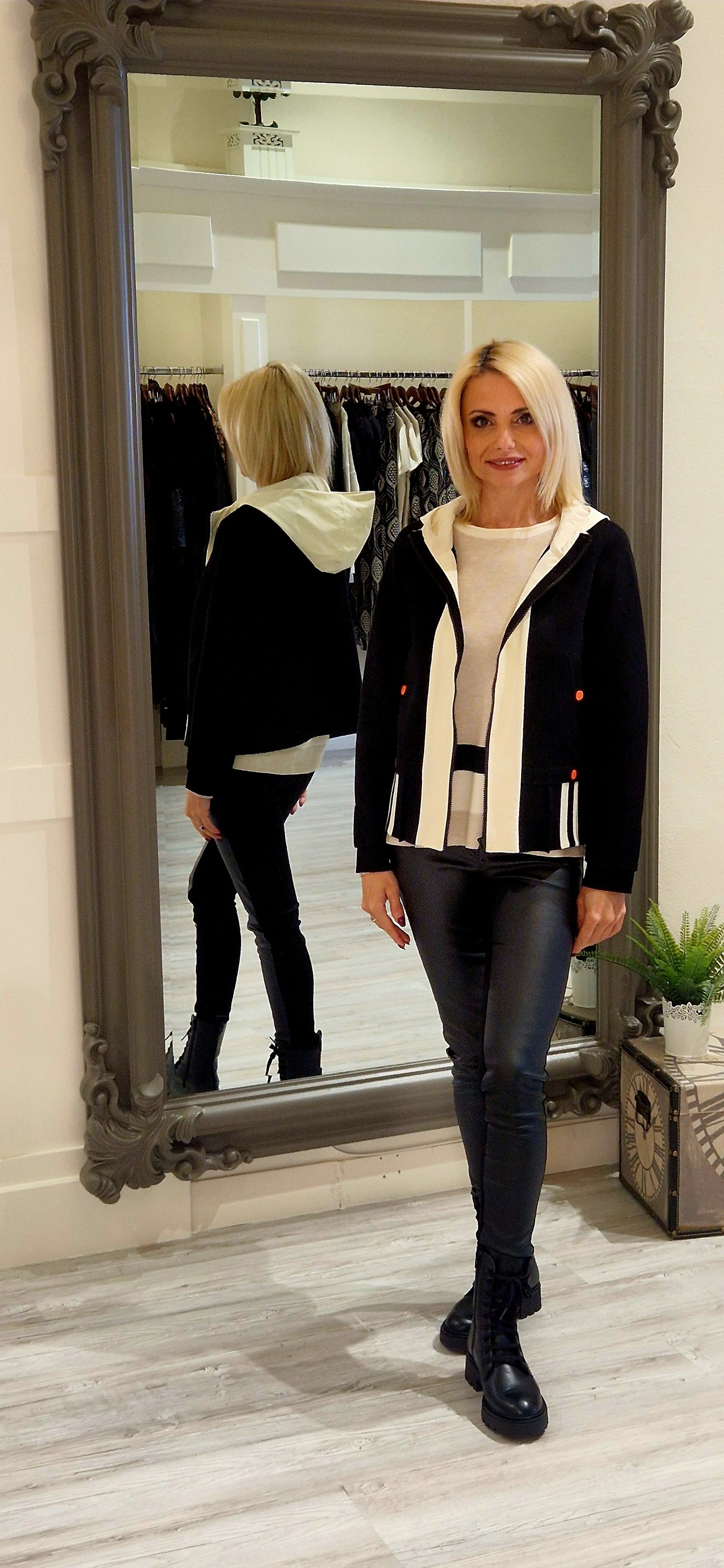 Black Two-tone Knitted Jacket