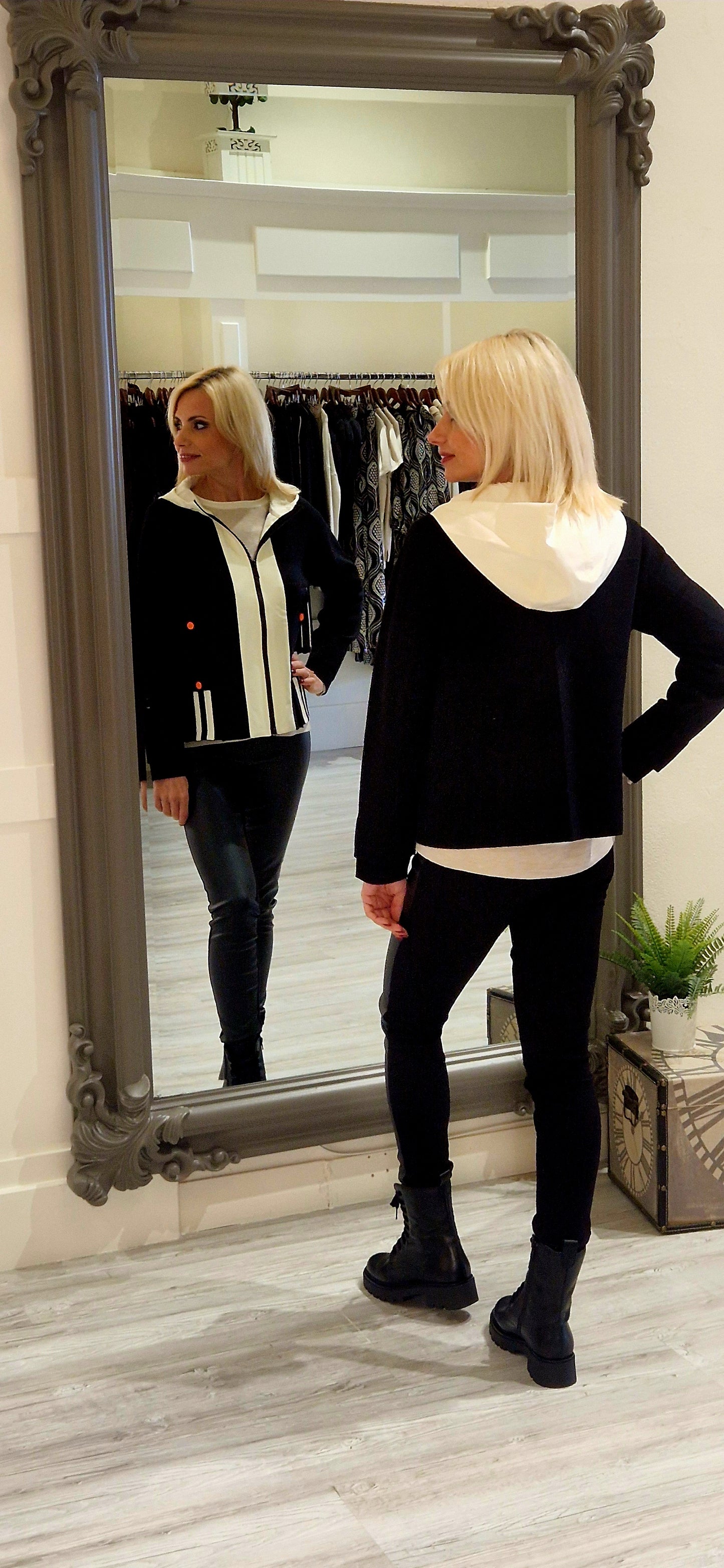 Black Two-tone Knitted Jacket