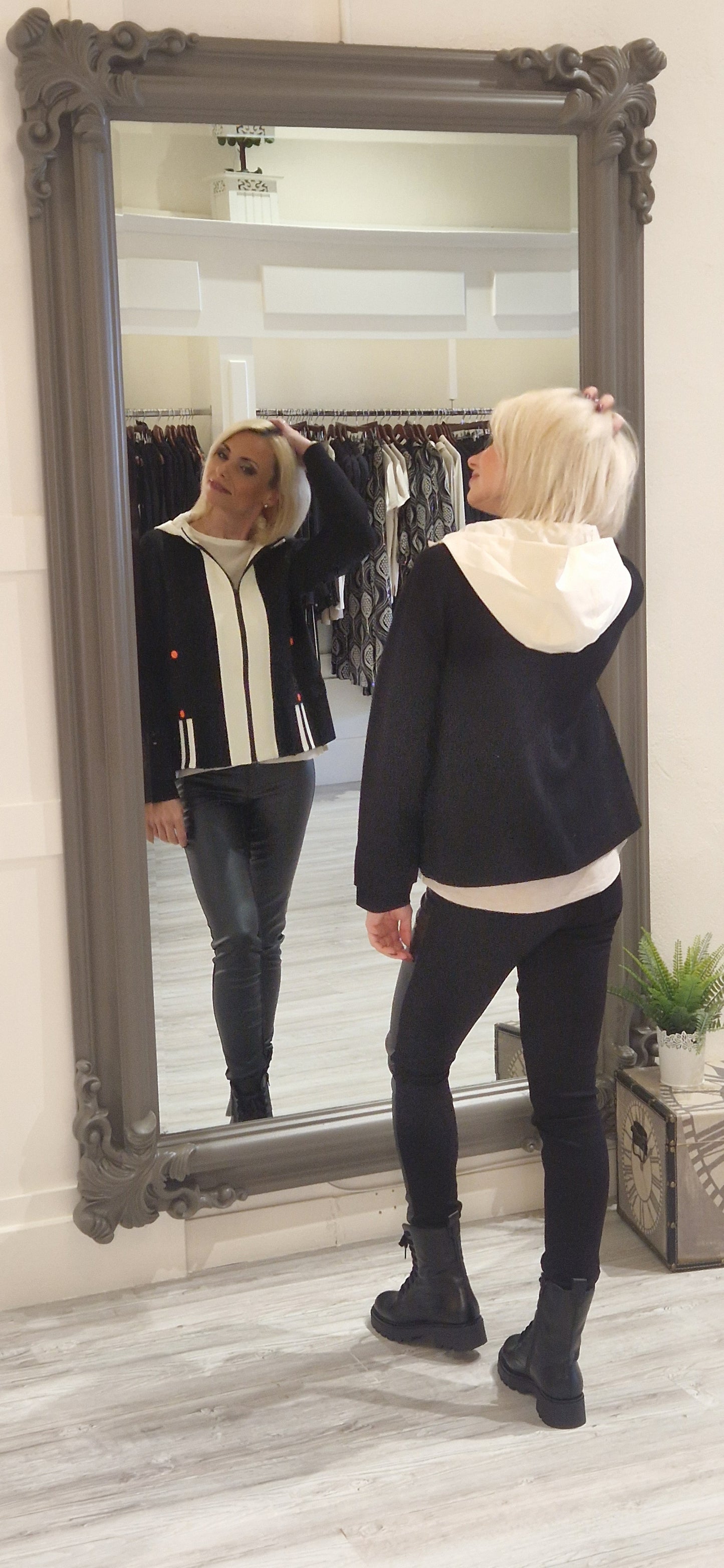 Black Two-tone Knitted Jacket