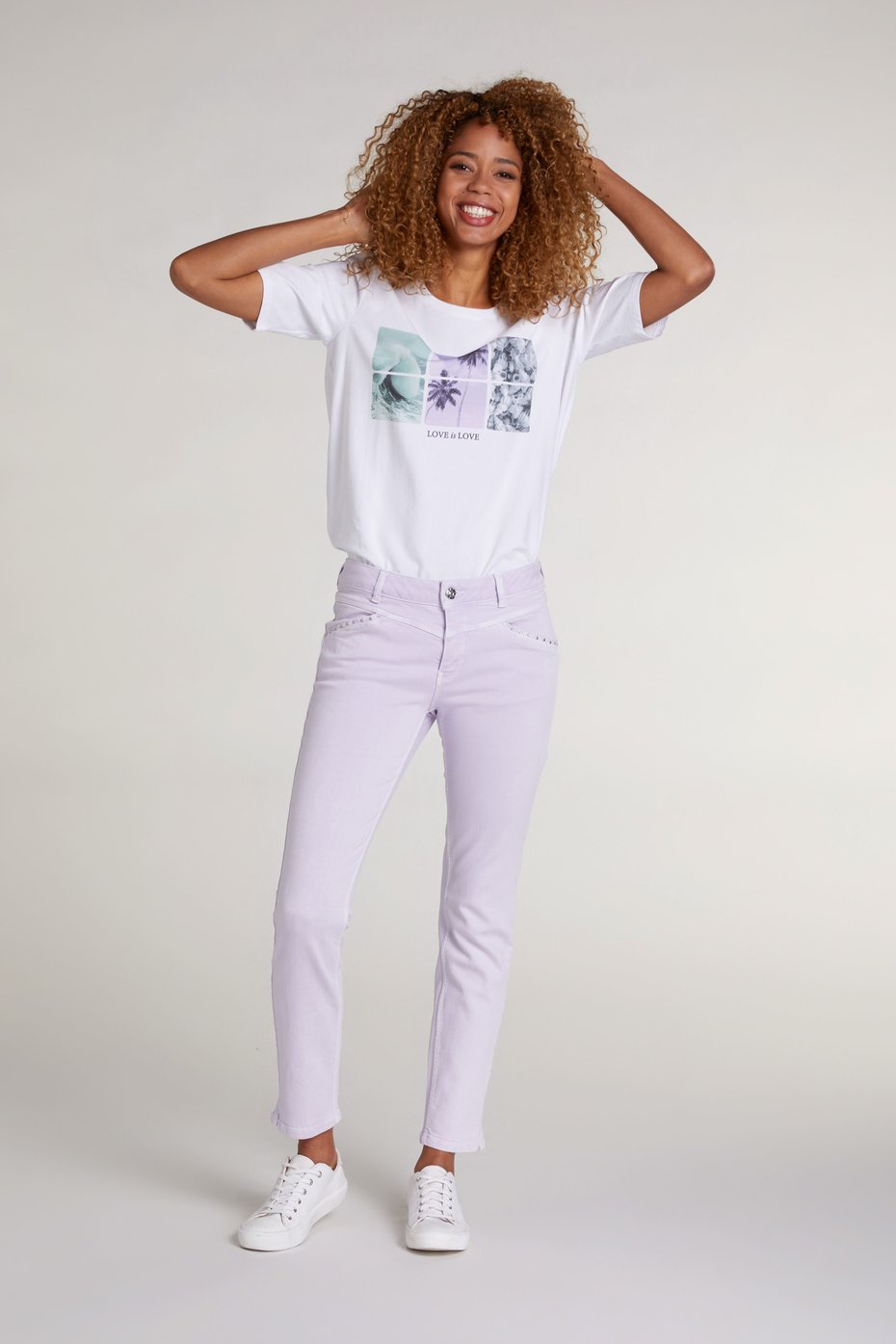 T-Shirt with Photo Motifs