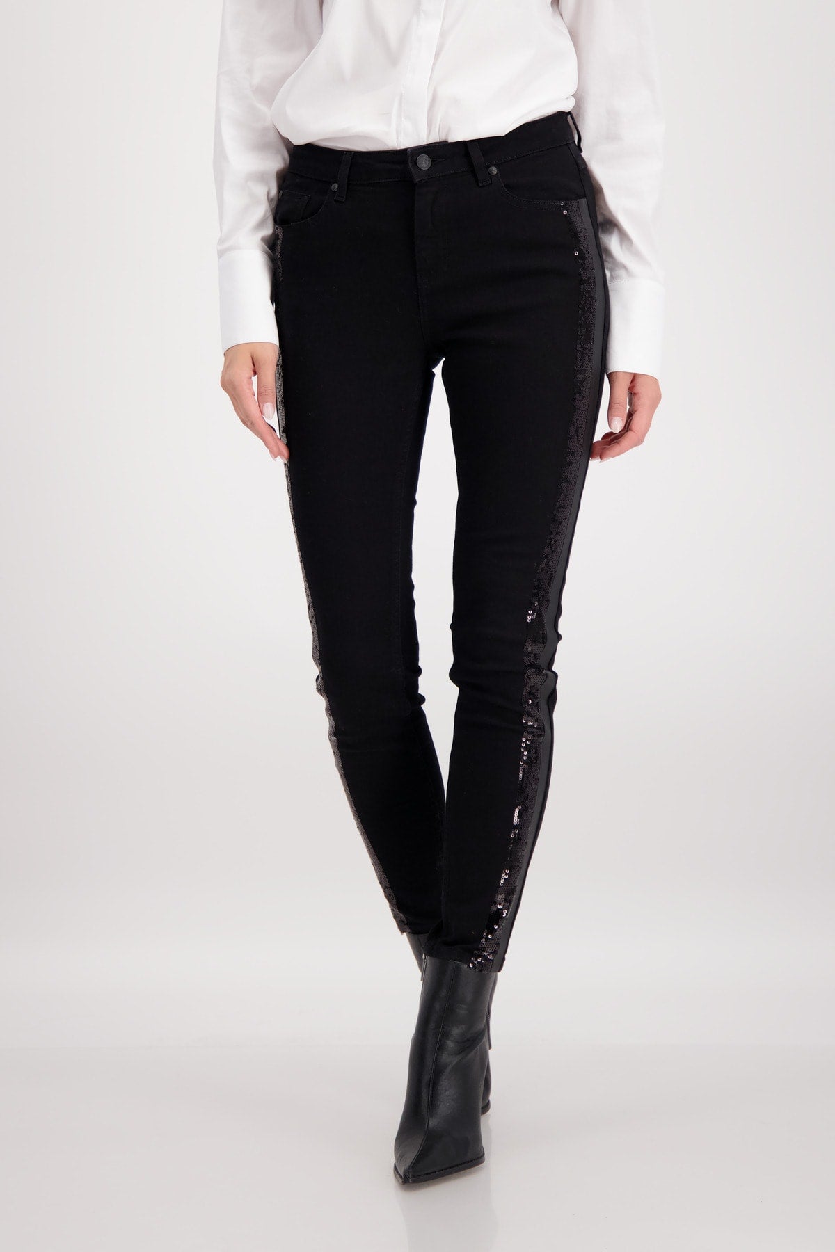 Black Jeans With Sequins