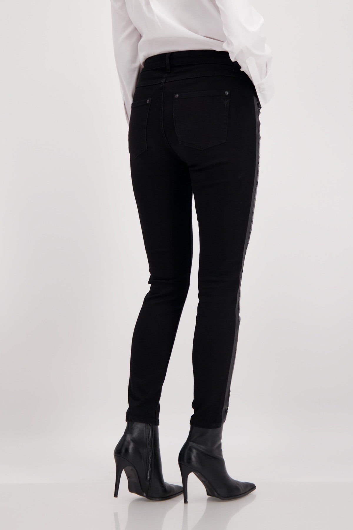 Black Jeans With Sequins