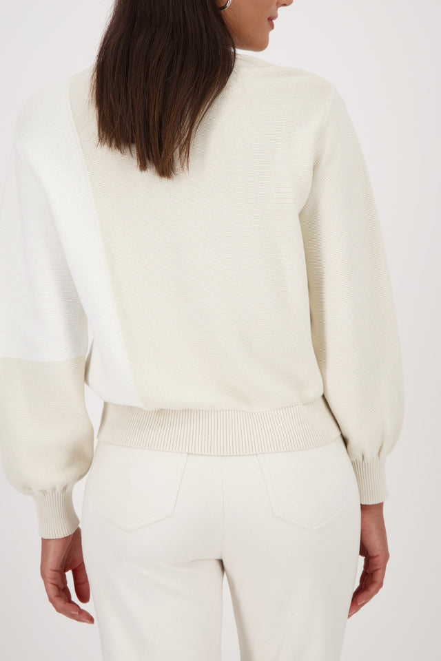 Sweater In Colour Blocking Style