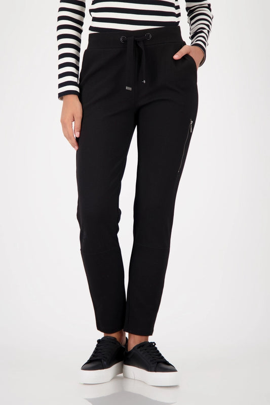 Joggers with zip