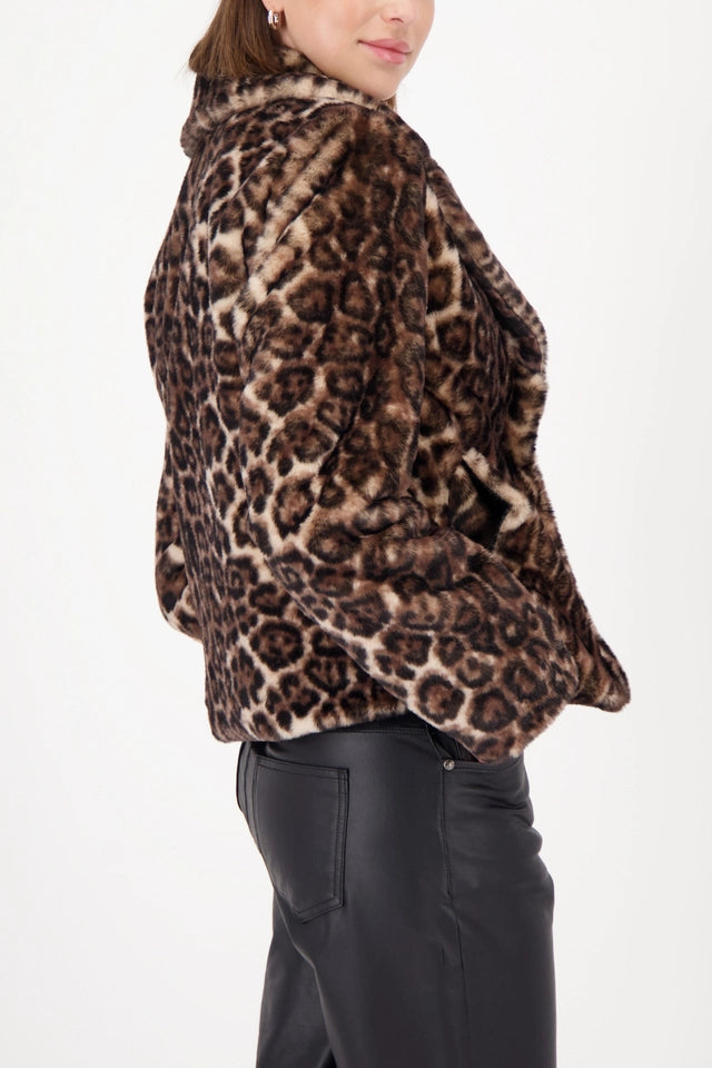 Fake fur jacket with leopard print