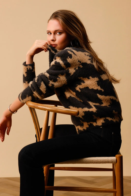Cardigan With Houndstooth Pattern