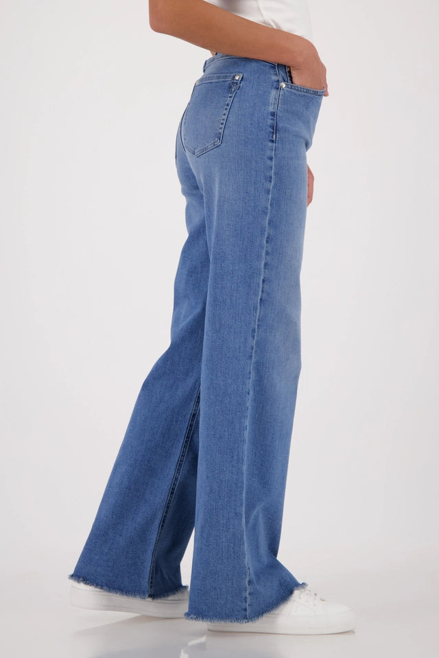 Wide-leg Jeans