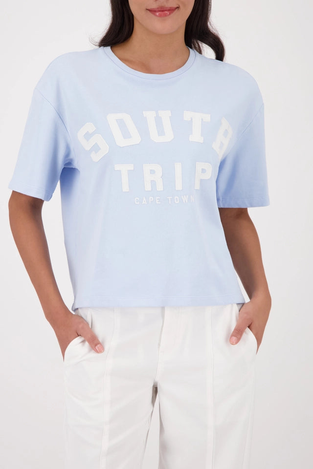 Light Sky Sweatshirt With Stitched Lettering