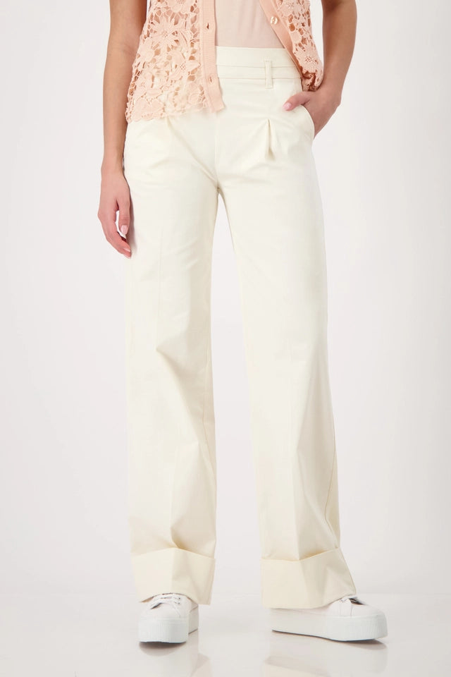 Cream Trousers With Cuff