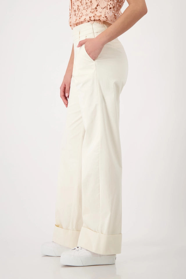 Cream Trousers With Cuff