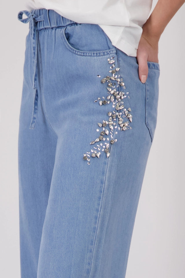 Jeans With Rhinestones