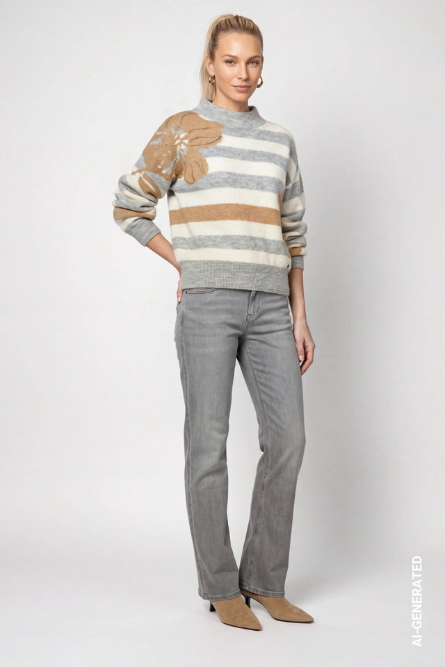 Light Grey Knitted Jumper With a Soft Texture