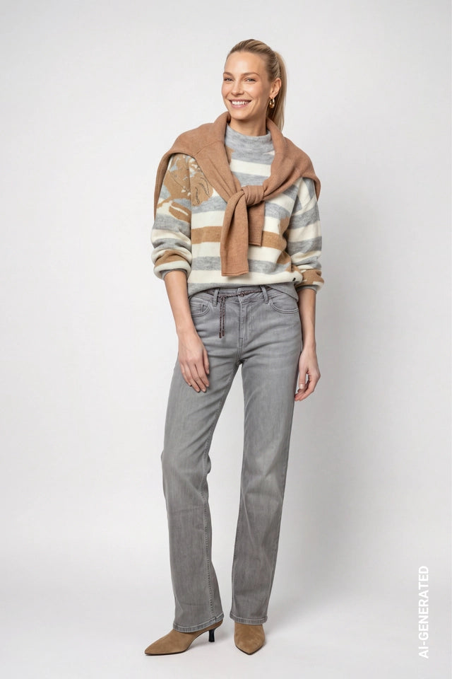 Light Grey Knitted Jumper With a Soft Texture