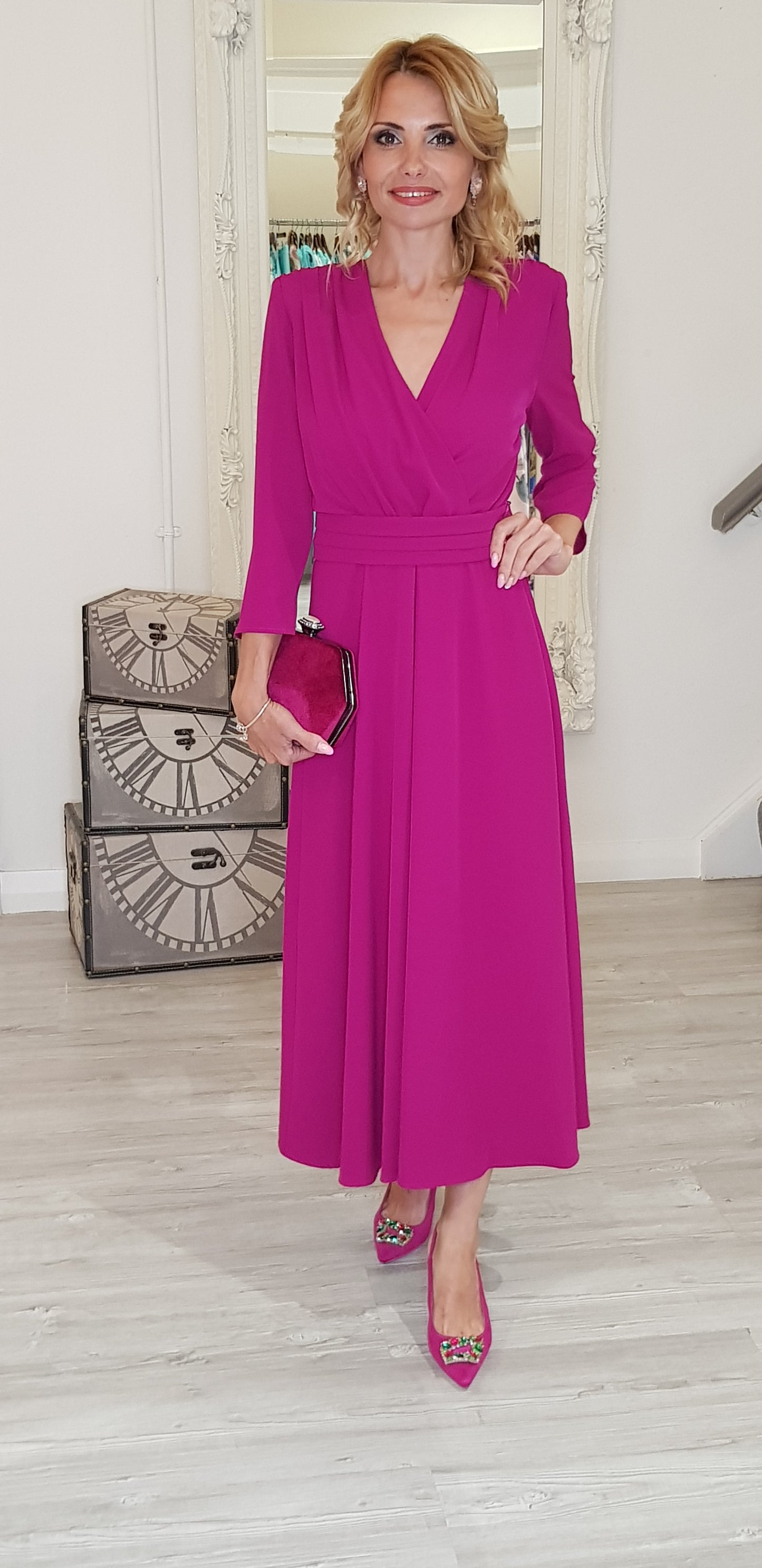 Avelin Fuchsia Midi Dress