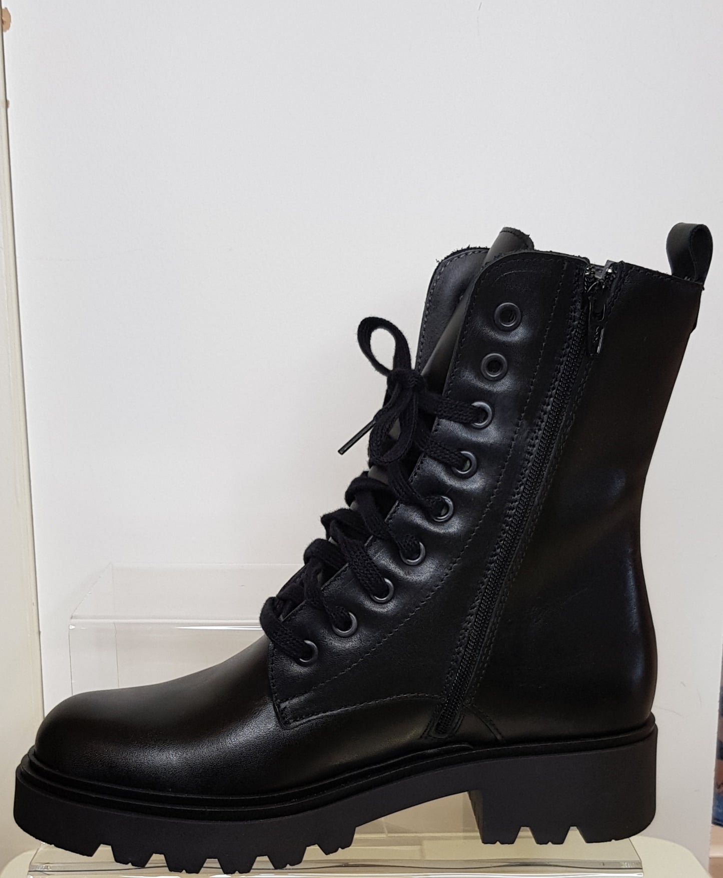 Black Military Style Boots With Zip