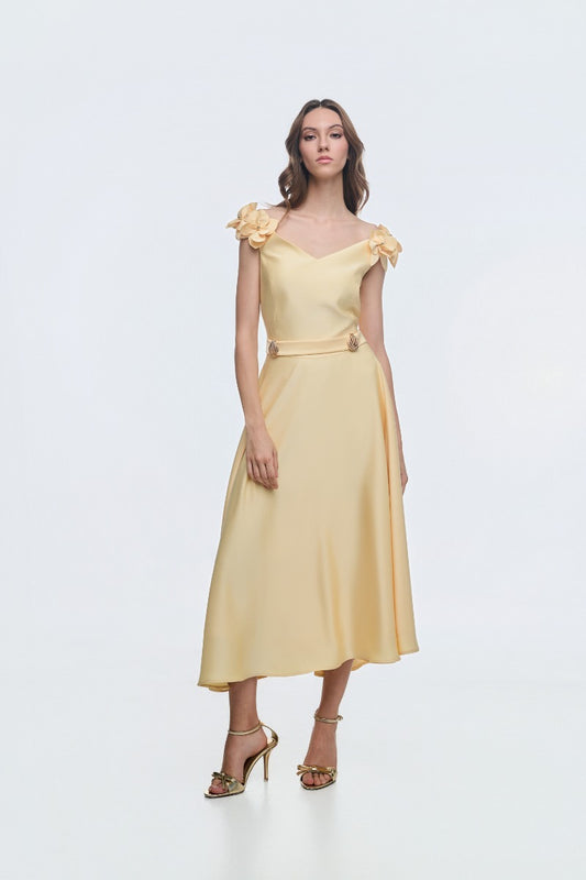 Butter Yellow Dress With Belt And Accessories