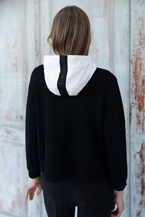 Black Two-tone Knitted Jacket