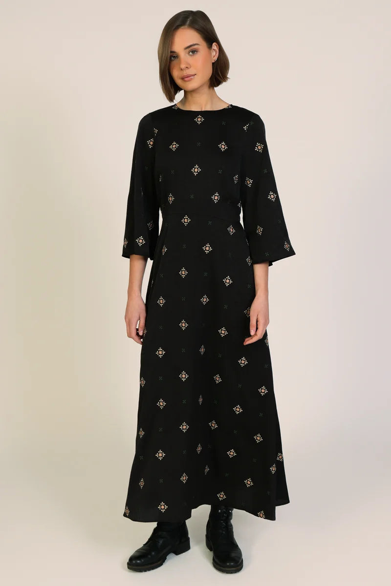 Deme Black Dress With Geometric Stich