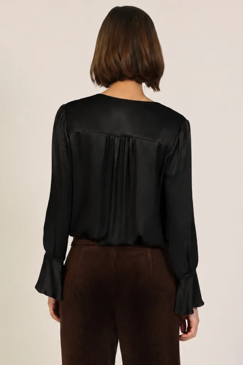 The Dandy Blouse in Black