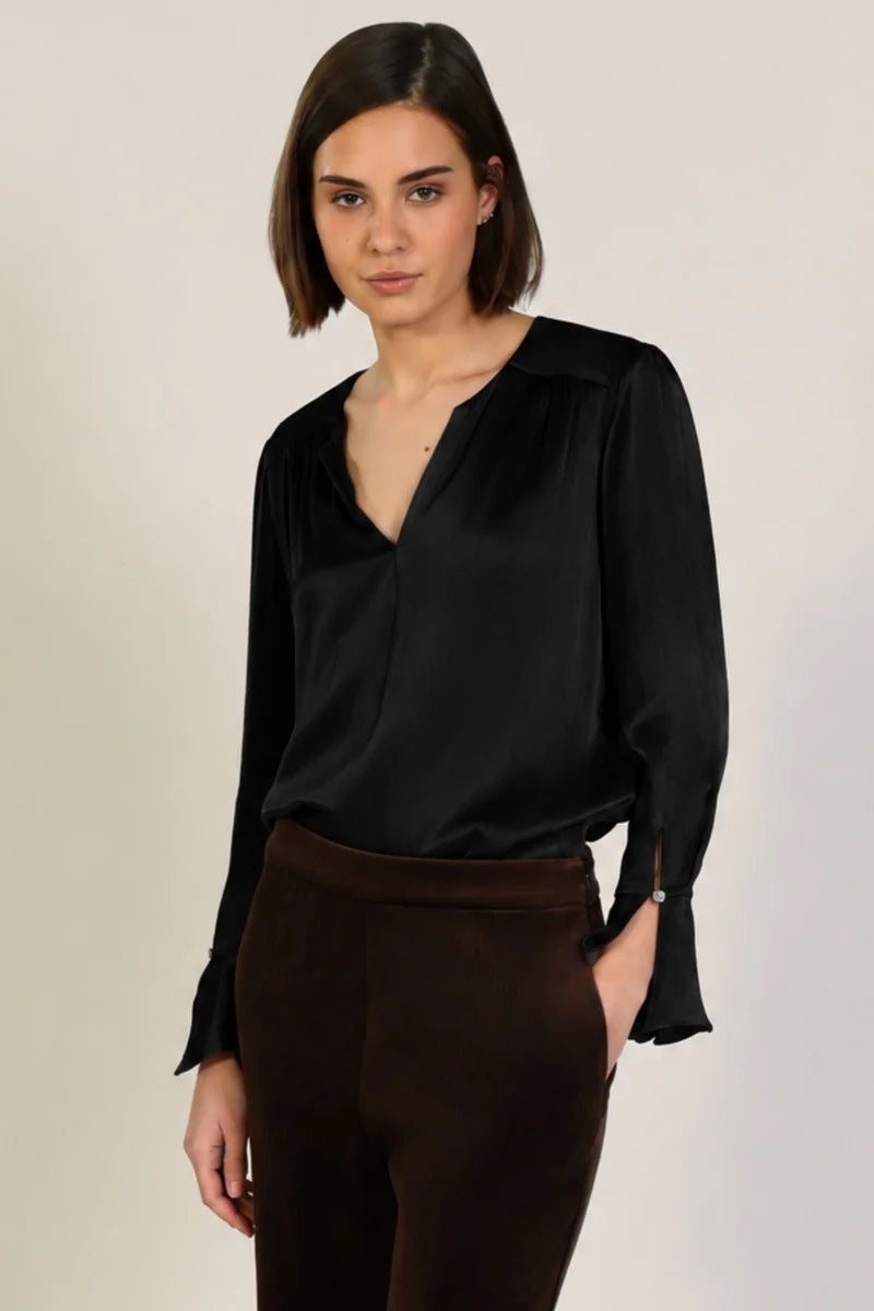 The Dandy Blouse in Black