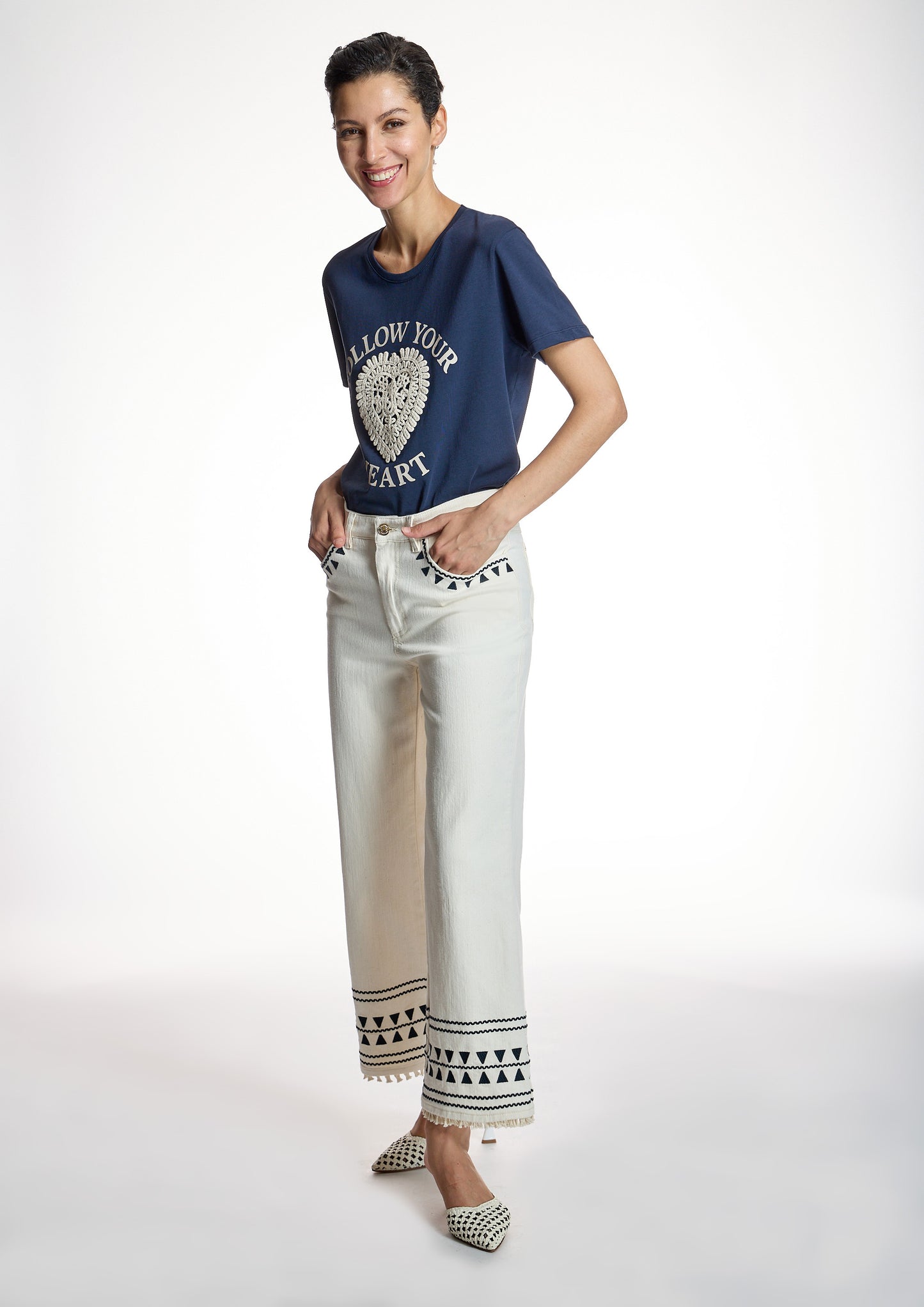 Embroidered Contrast Raw Jeans