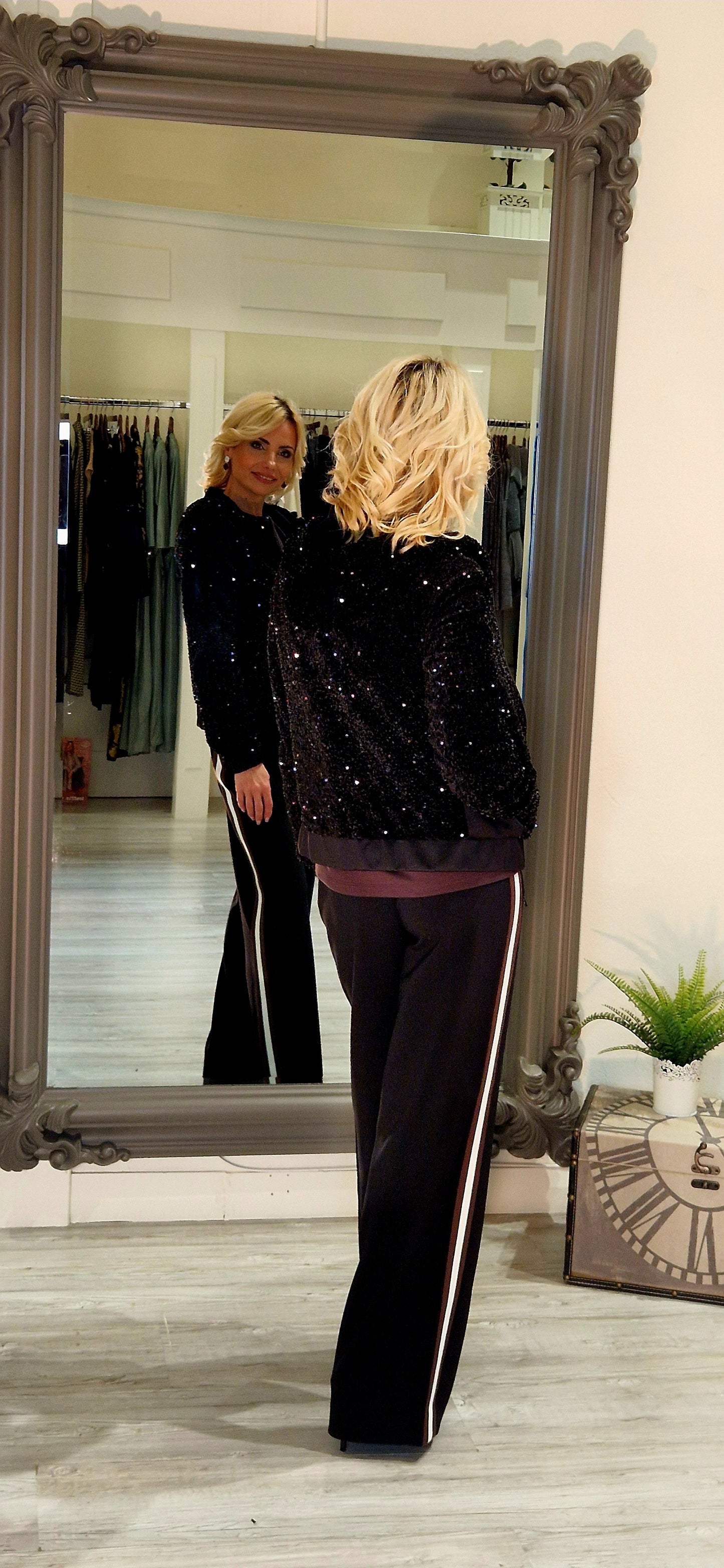 Black Straight-leg pants with stripes on the side