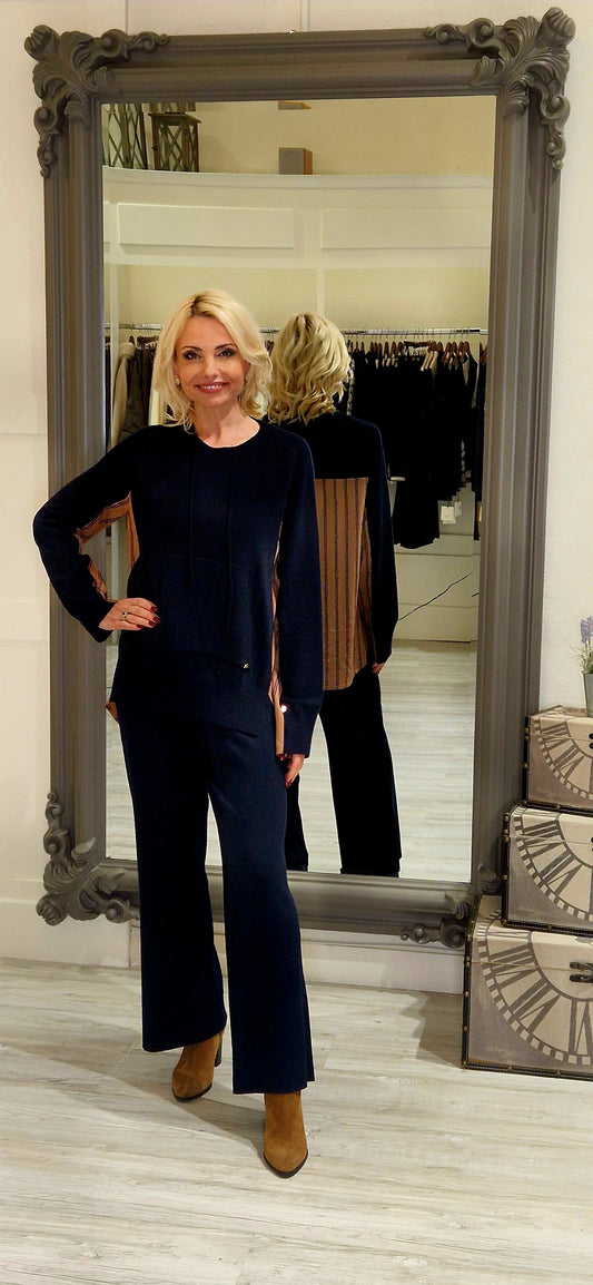Navy 3/4 Trousers