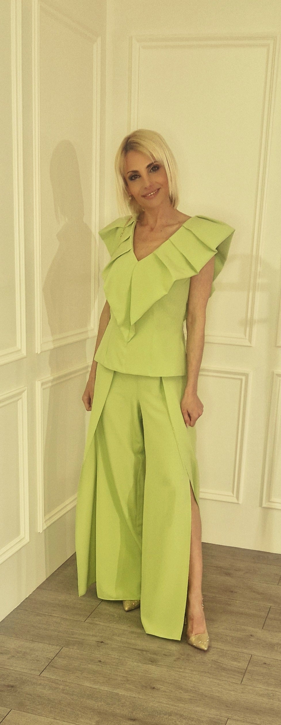 Pistachio Frill Top