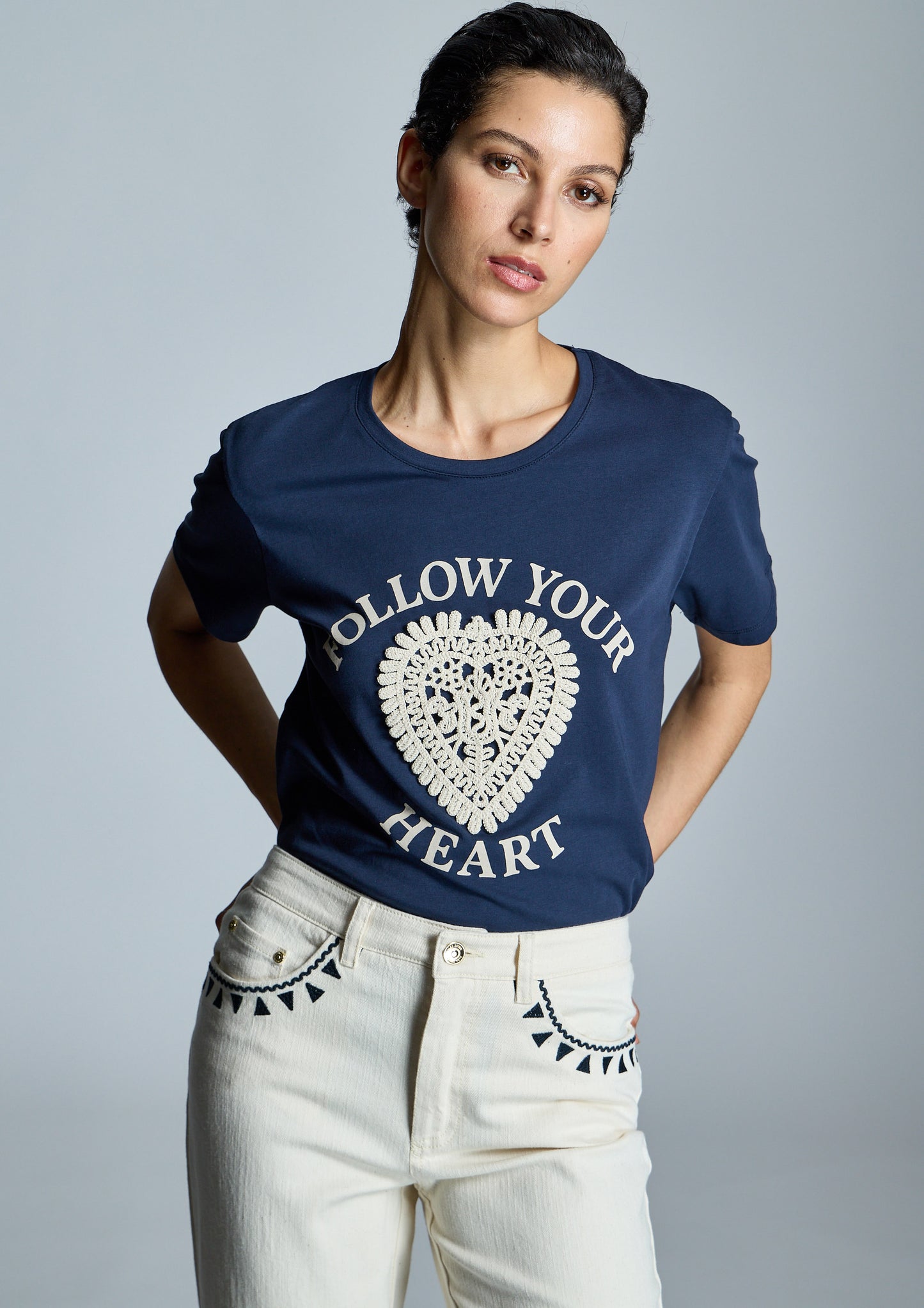 Embroidered Contrast Raw Jeans