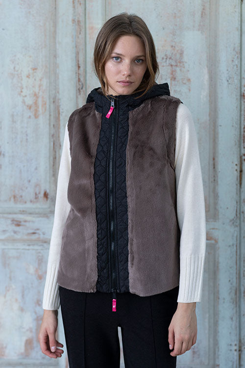 Padded Jacket Convertible Into a Vest With Fur
