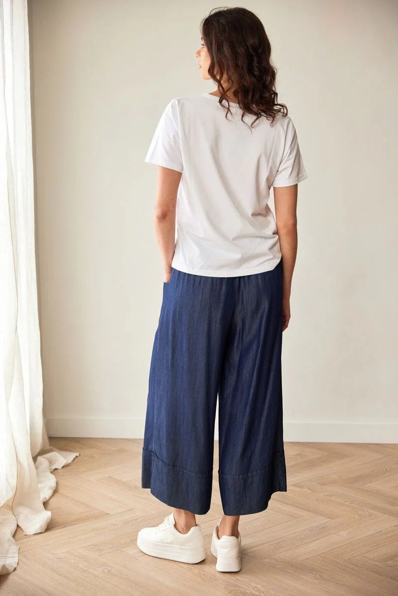 White Line Print T-Shirt