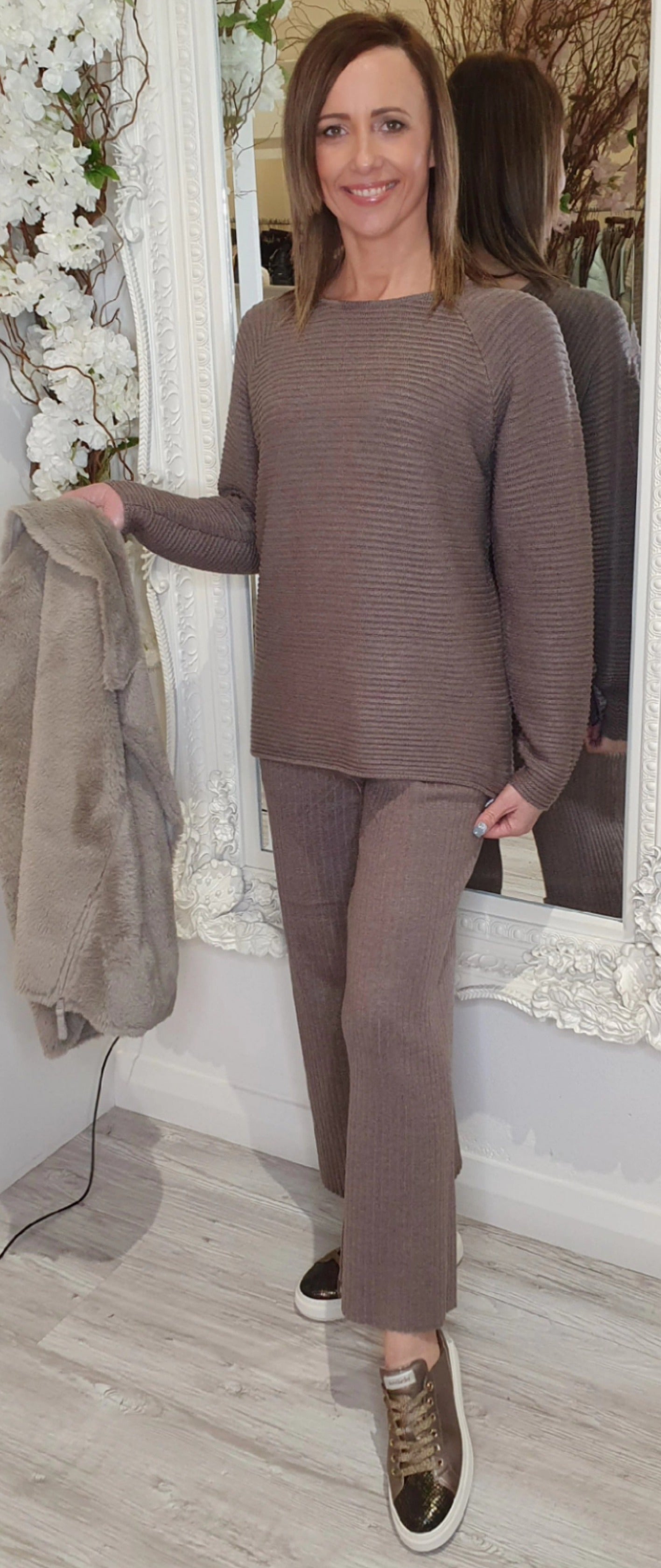 Nota Taupe Knit Trousers